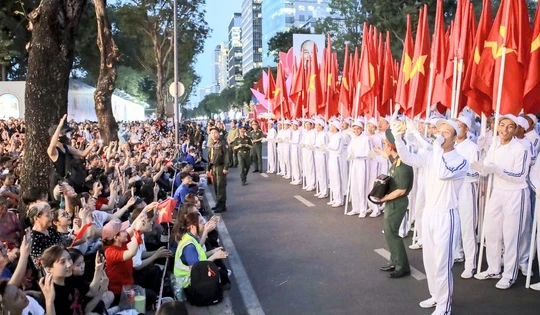 Thủ tướng yêu cầu tăng cường công tác bảo đảm an ninh, trật tự dịp Lễ 30/4 và 1/5