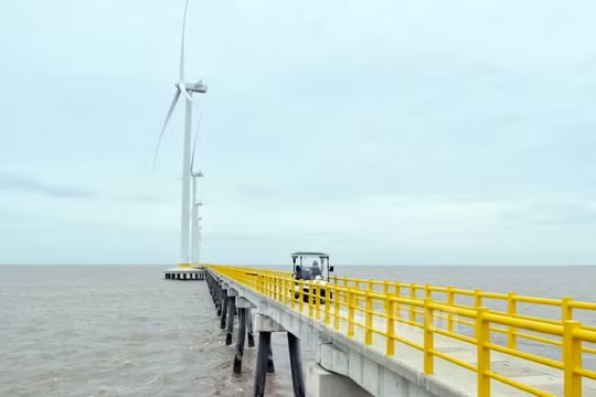 Nhà máy điện gió ở Trà Vinh xây dựng công trình 280 m2 trái phép