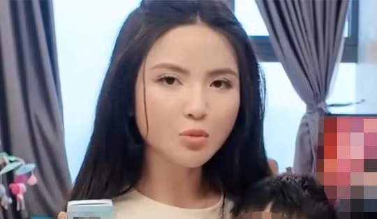 Giữa lùm xùm quảng cáo 'lố', công ty của vợ cầu thủ Quang Hải kinh doanh gì?