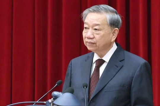 Hội nghị 11 Ban Chấp hành Trung ương Đảng khóa XIII cho ý kiến về 15 nội dung