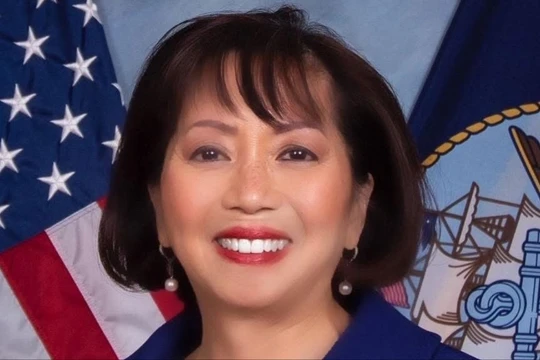 Bà Phan L. Giao, người phụ nữ quyền lực nhất trong ngành công nghiệp quốc phòng Mỹ