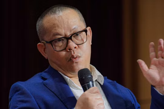 GS Nguyễn Đức An - Giám đốc Trung tâm Nghiên cứu Truyền thông về Khoa học, Sức khỏe và Dữ liệu (ĐH Bournemouth, Vương quốc Anh).