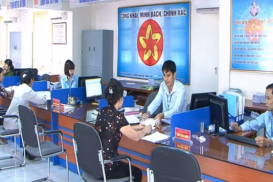 Thủ tướng yêu cầu bãi bỏ ít nhất 30% điều kiện đầu tư kinh doanh, giảm thời gian giải quyết TTHC