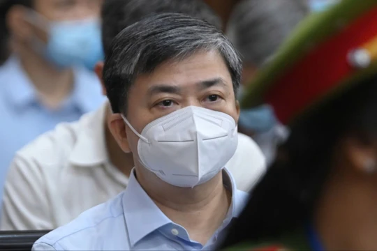 Bị cáo Lê Đức Thọ (cựu Bí thư Tỉnh ủy Bến Tre). Ảnh: CTV.