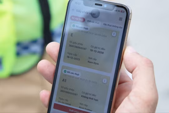 CSGT Hà Nội khẳng định không gọi điện hướng dẫn người dân tích điểm bằng lái