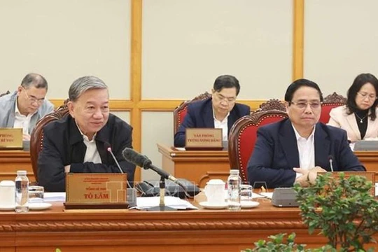 Phát triển khoa học, công nghệ, đổi mới sáng tạo và chuyển đổi số là lựa chọn bắt buộc