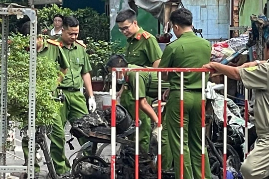 Vụ cháy làm 3 người chết ở TP.HCM: Mẹ xông vào cứu con 5 tuổi rồi cùng mắc kẹt