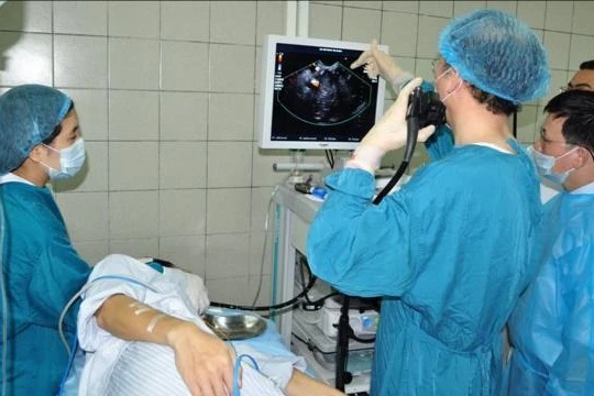 AI trong ngành y Việt: Hỗ trợ bác sĩ mổ, điều trị ung thư, giảm sai sót y khoa