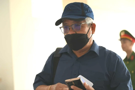 Cựu Thứ trưởng Bộ TNMT hầu tòa vụ án khai thác lậu 736 tỷ đồng đất hiếm