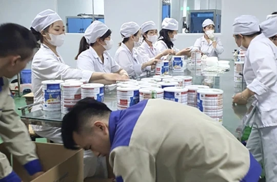 Bệnh nhân cách viện 300 km, sao cầm vỏ hộp sữa giả và hóa đơn đến lấy lại tiền?