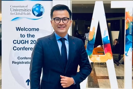 GS Trần Xuân Bách lọt top 10.000 nhà khoa học hàng đầu thế giới ở tuổi 41