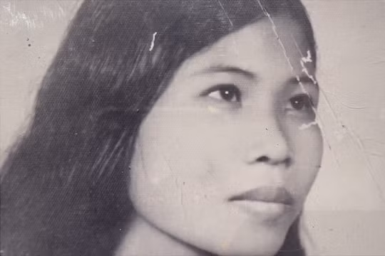 Nữ biệt động Sài Gòn hoá trang học sinh, pháo kích địch từ căn nhà khoét mái