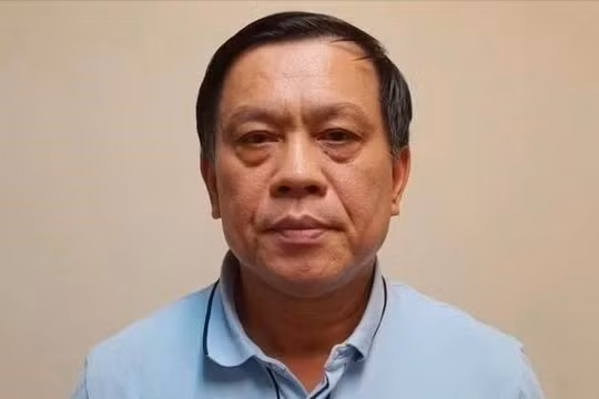 Bị can Nguyễn Bá Hoan, nguyên Thứ trưởng Bộ Lao động-Thương binh và Xã hội (Ảnh: TTXVN).