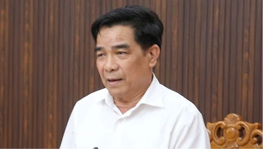 Ông Lê Văn Dũng, Chủ tịch UBND tỉnh Quảng Nam tại họp báo.