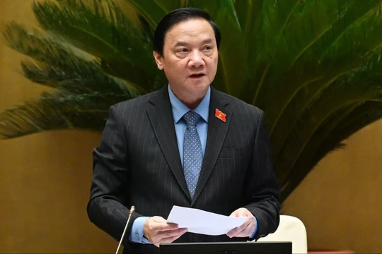 "Người dân và doanh nghiệp sử dụng giấy tờ đã được cấp cho đến khi hết hạn"