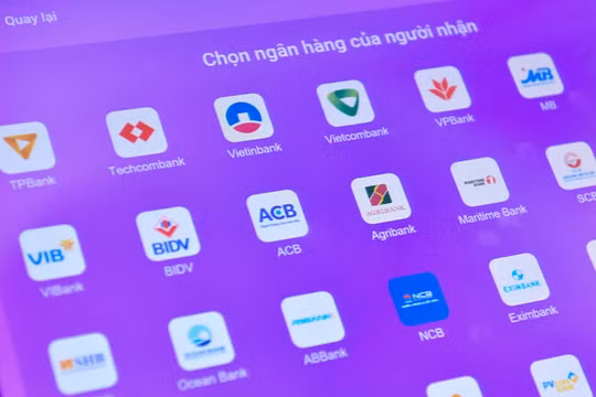 Sở hữu chéo ngân hàng: 'Lách luật' bằng chiêu nhờ người đứng tên hộ