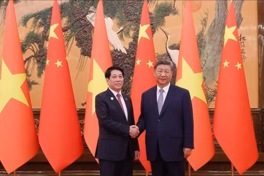 Chủ tịch nước Lương Cường hội đàm với Tổng Bí thư, Chủ tịch nước Trung Quốc Tập Cận Bình