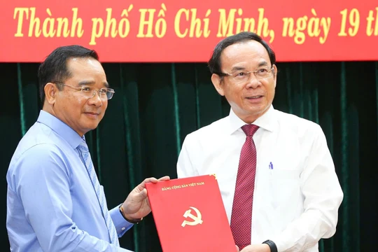 Bí thư Tỉnh ủy Long An Nguyễn Văn Được làm Phó bí thư Thành ủy TP.HCM