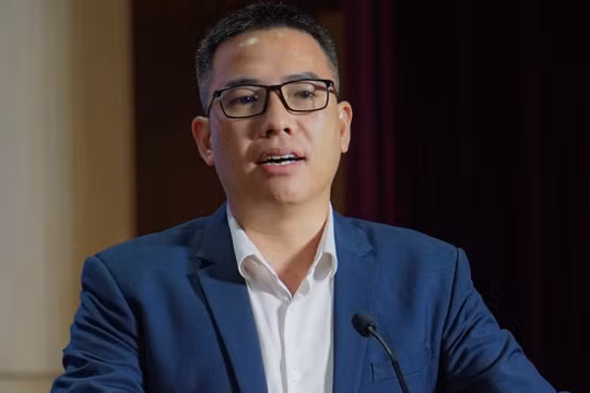 "Bớt lo sợ AI, nhưng không thạo nó nhà báo sẽ tự đào thải mình"