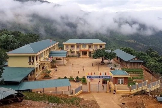 Tiết kiệm chi thường xuyên để hỗ trợ an sinh xã hội, xây trường cho học sinh