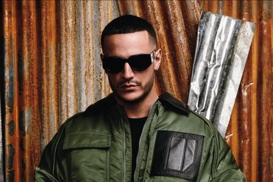  Những cỗ máy “tỷ stream” xuất hiện tại siêu nhạc hội Moments of Wonder