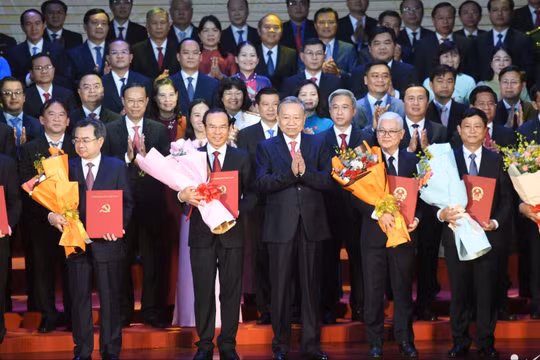 Công bố nhân sự lãnh đạo chủ chốt của 34 tỉnh, thành sau sáp nhập