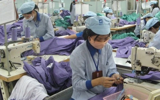 Năm 2017 mức lương tối thiểu vùng sẽ là 7,3%- (Ảnh minh họa)