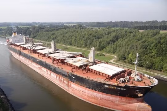 Tàu Vinalines Global bán chỉ bằng 3,7% giá mua - (Nguồn Internet)