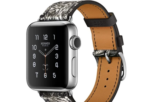 Apple Watch với dây đeo Equator Tatoutage do Hermes phát hành