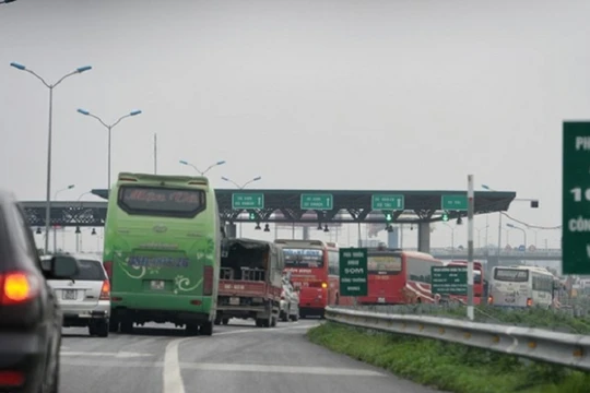 Sẽ thu phí các phương tiên đi từ trục đô thị Mê Linh vào QL2- (Ảnh minh họa).