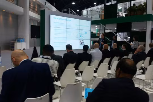 Các diễn giả tại hội thảo - (Ảnh Anh Tuấn)