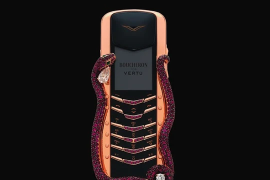 Vertu Signature Cobra