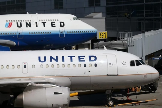 Hàng nghìn hành khách của United Airlines trên toàn thế giới đã bị chậm chuyến.