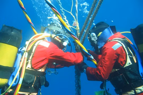  NEC đã hoàn thành tuyến cáp ngầm APG