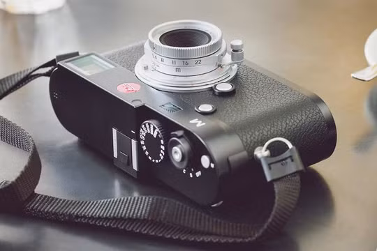 Leica trang bị ống kính Summaron-M 28mm f/5.6