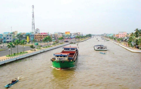 Cục Đường thủy nội địa đề xuất lập sàn giao dịch điện tử vận tải thủy.