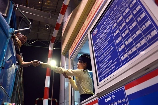 Các nhà đầu tư BOT phải giảm thu phí đường bộ trên quốc lộ, cao tốc để tạo điều kiện cho doanh nghiệp vận tải phát triển- (Ảnh minh họa).