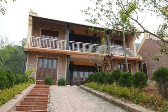 Công ty Thăng Long Xanh đứng ra thu mua đất nông nghiệp và xây dựng hơn 50 biệt thự nhà vườn tại Ba Vì- (Ảnh: Internet).