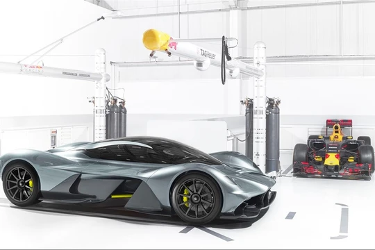 Siêu phẩm hợp tác giữa Aston Martin và Re Bull Racing.