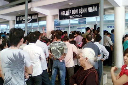 Trong 6 tháng đầu năm, 37 tỉnh đã bội chi hơn 3.400 tỉ đồng cho BHYT, tăng 40% so với cùng kỳ năm 2015 - (Ảnh minh họa).