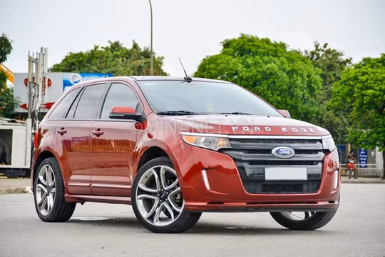 Triệu hồi 380.000 xe Ford Edge bị lỗi.