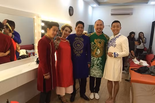 Hoảng hồn những màn kết hợp trang phục chẳng giống ai của sao Việt