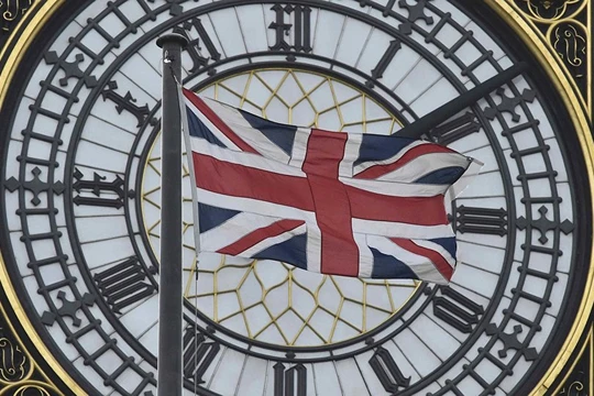 Bộ trưởng Văn hóa Anh dính bê bối tình dục