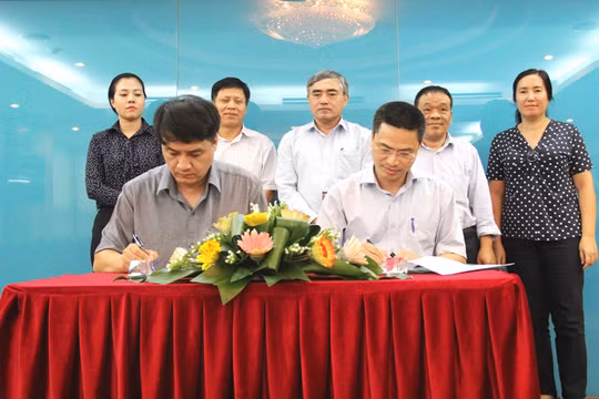 Toàn cảnh Lễ ký biên bản bàn giao