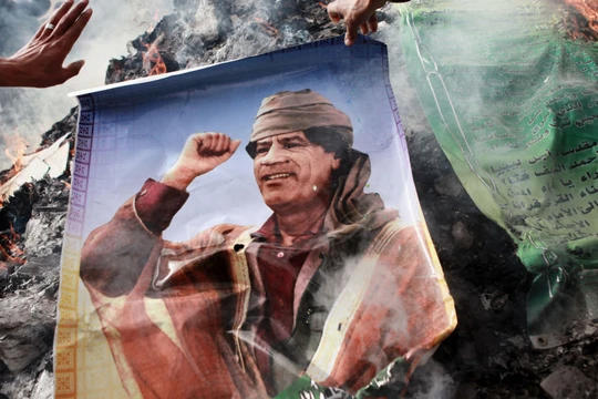 Mỹ xuất khẩu dân chủ rất kém