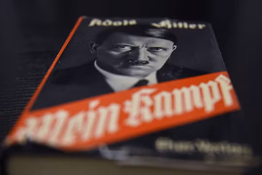 Đức sắp đưa sách của Hitler vào chương trình học?