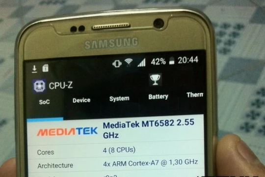 Tham mua Galaxy S6 giá rẻ, nhận ngay smartphone nhái