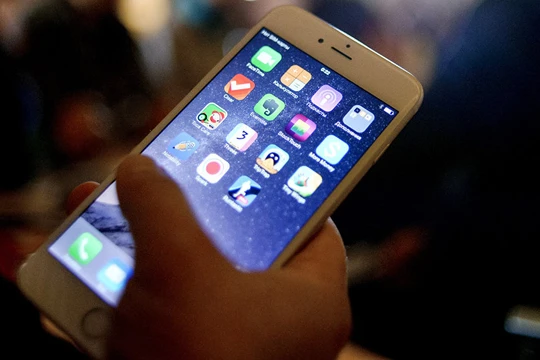 iPhone bốc cháy trong khoang máy bay