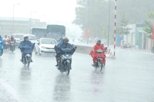 Dự báo thời tiết hôm nay (6/6): Hà Nội đề phòng dông lớn