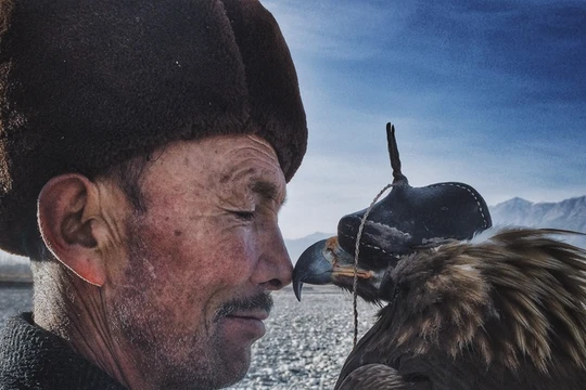 Giải đặc biệt: Man and the Eagle (Người đàn ông và đại bàng)